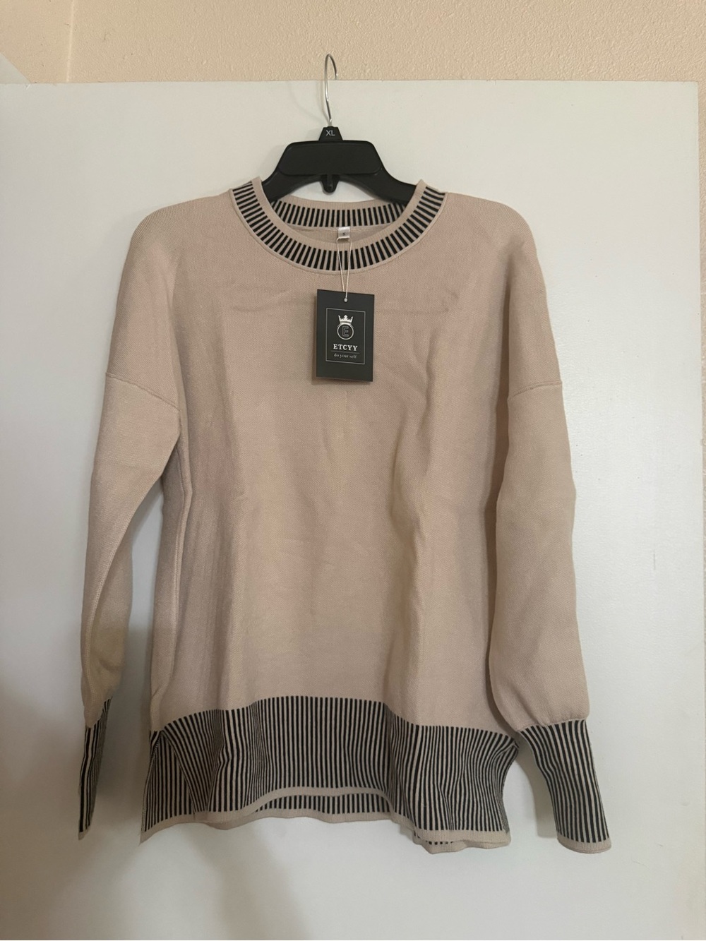 NWT ETCYY Beige & Black Striped Trim Knit Sweater Size Small